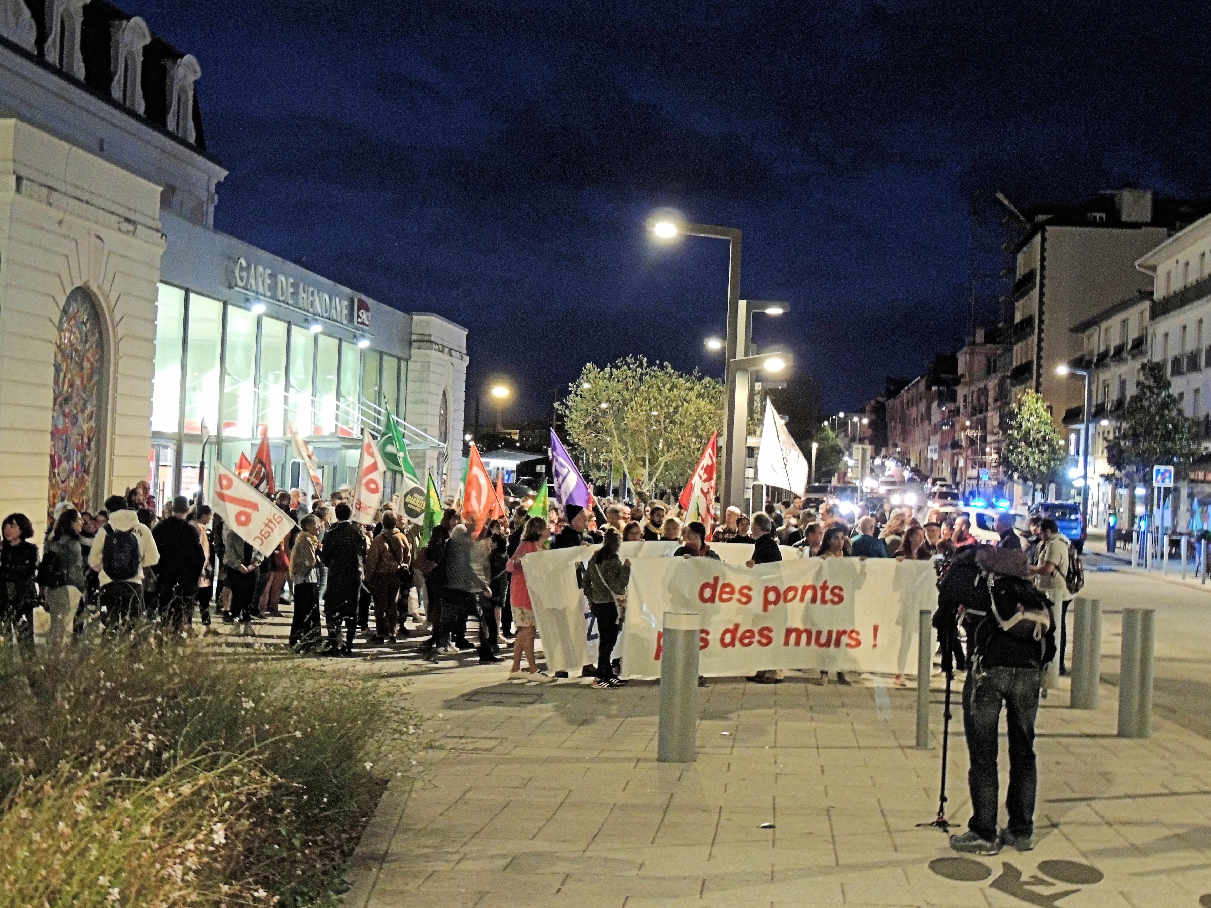 Des ponts pas des murs 1 novembre 2022 Hendaye